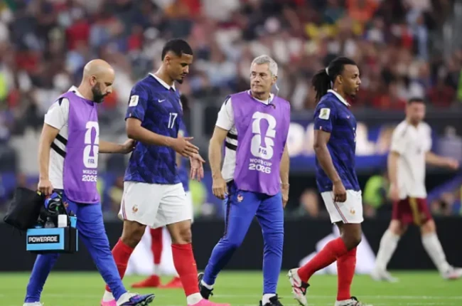 Pháp 0-1 Tây Ban Nha: Deschamps rút Rabiot ra nghỉ Pháp 0-1 Tây Ban Nha: Deschamps rút Rabiot ra nghỉ