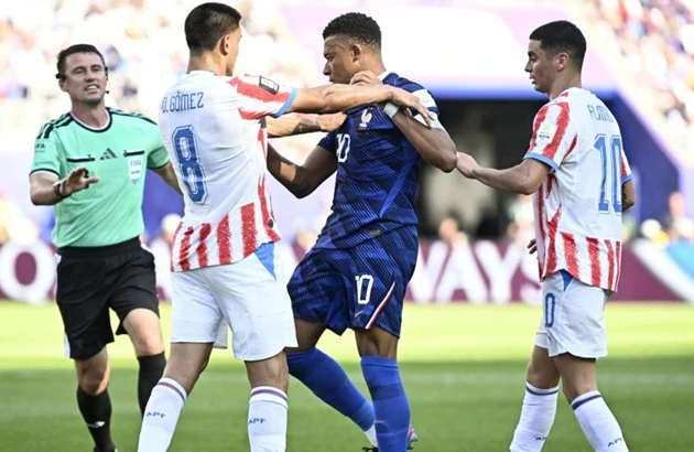 Pháp vượt qua bài kiểm tra khó nhất World Cup trước Paraguay Pháp vượt qua bài kiểm tra khó nhất World Cup trước Paraguay