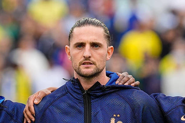 Rabiot chê CĐV Pháp không biết trân trọng HLV Deschamps Rabiot chê CĐV Pháp không biết trân trọng HLV Deschamps
