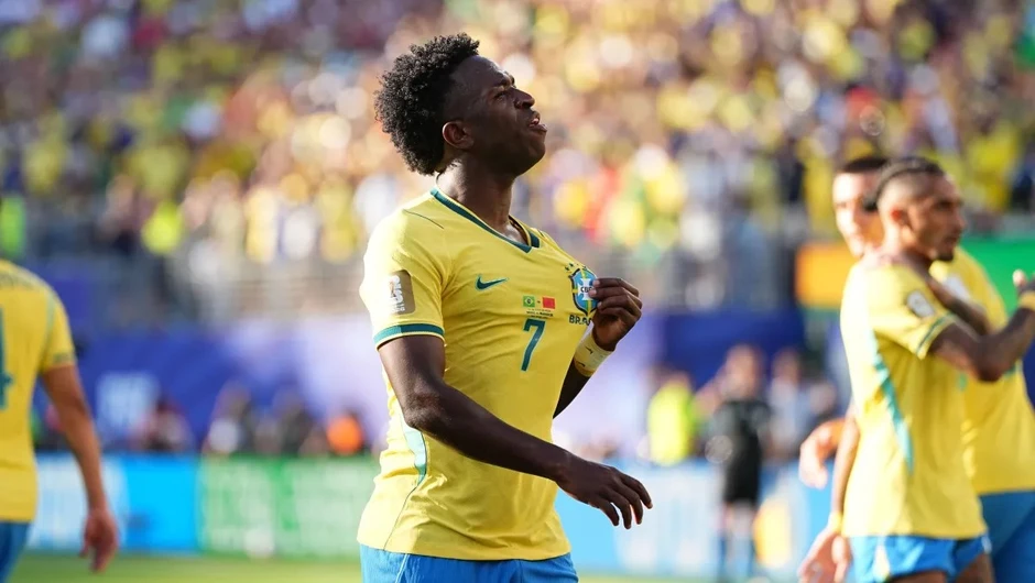 Rodrygo tiết lộ cách sao Brazil sinh tồn trước áp lực mạng Rodrygo tiết lộ cách sao Brazil sinh tồn trước áp lực mạng