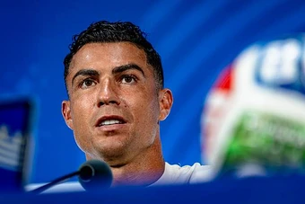 Ronaldo lấy 3 bàn thắng đáp trả chỉ trích