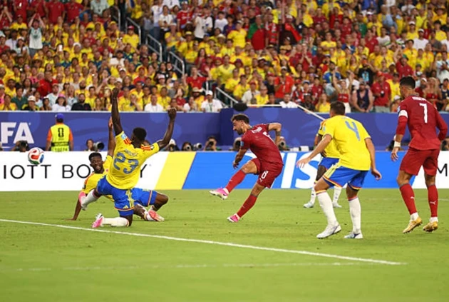 Ronaldo tịt ngòi, Bồ Đào Nha thoát thua Colombia nhờ phán quyết từ VAR Ronaldo tịt ngòi, Bồ Đào Nha thoát thua Colombia nhờ phán quyết từ VAR