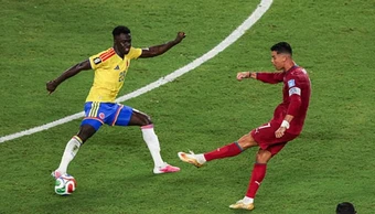 Ronaldo tịt ngòi, Bồ Đào Nha thoát thua Colombia nhờ phán quyết từ VAR