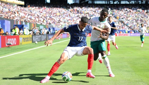 Saliba nén đau đá World Cup vì 4 năm mới có một lần Saliba nén đau đá World Cup vì 4 năm mới có một lần