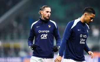 Saliba và Rabiot vắng mặt trong buổi tập của tuyển Pháp