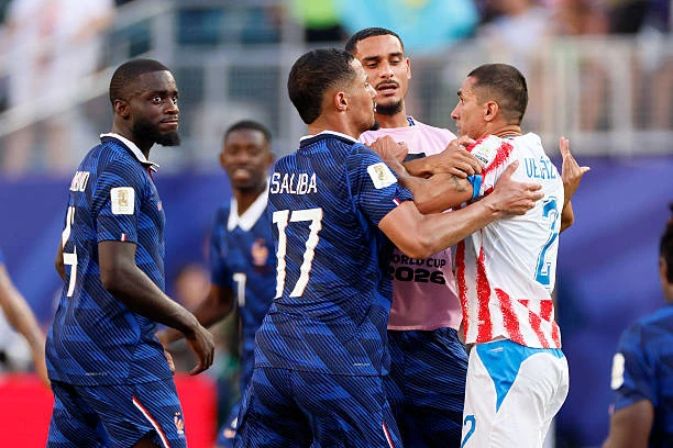 Saliba và Upamecano tái định nghĩa hàng phòng ngự tuyển Pháp Saliba và Upamecano tái định nghĩa hàng phòng ngự tuyển Pháp
