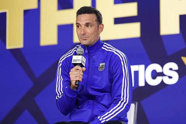 Scaloni thừa nhận khó ngăn cản Lamine Yamal Scaloni thừa nhận khó ngăn cản Lamine Yamal