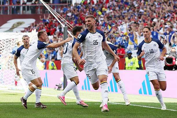 Soi trận Thụy Sĩ vs Bosnia: Giải mã bức tường phòng ngự