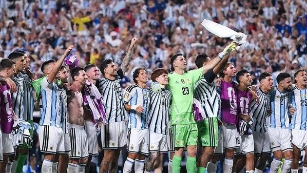 Sự đối lập giữa tuyển Anh và Argentina tại bán kết World Cup