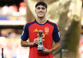 Tại sao Pau Cubarsi ẵm giải Cầu thủ trẻ hay nhất World Cup?