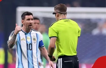 Tại sao trọng tài Anh không được điều khiển các trận đấu của Argentina tại World Cup?