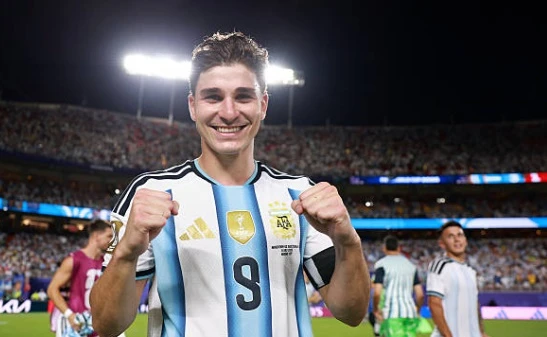Tam Sư đối mặt dàn sao đẳng cấp của Argentina Tam Sư đối mặt dàn sao đẳng cấp của Argentina