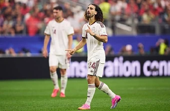 Tây Ban Nha viết lại lịch sử World Cup bằng hàng thủ