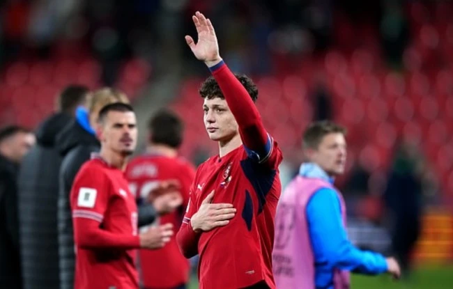 Thắng luân lưu kịch tính, CH Séc vào chung kết play-off World Cup