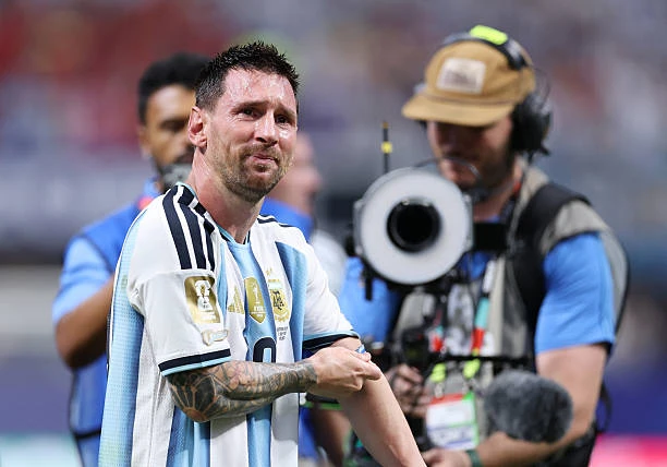 Thấy gì từ những giọt nước mắt của Lionel Messi?