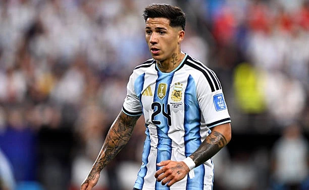 Thử thách tâm lý cho Enzo Fernandez khi đối đầu Anh tại World Cup Thử thách tâm lý cho Enzo Fernandez khi đối đầu Anh tại World Cup
