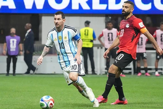 Thua Argentina, Salah bức xúc với trọng tài