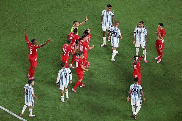 Tranh cãi xoay quanh hành trình vào chung kết World Cup của Argentina