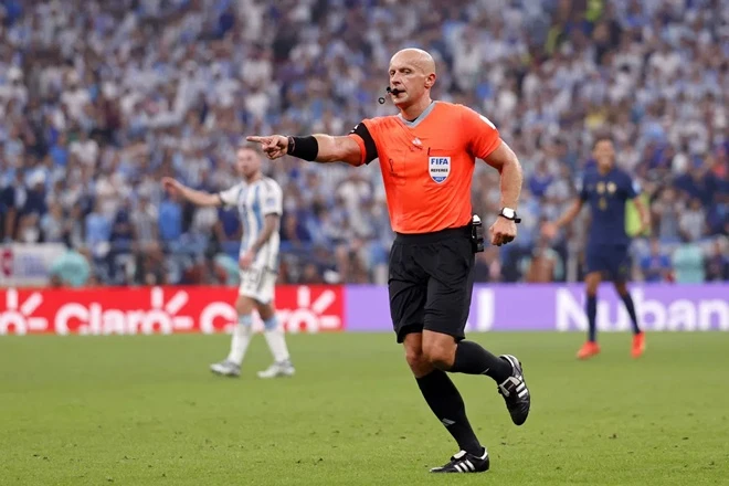 Trọng tài chung kết World Cup 2022 bắt trận ra quân của Argentina