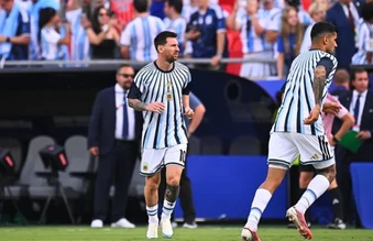TRỰC TIẾP Argentina 0-0 Algeria (H1): Messi đá chính