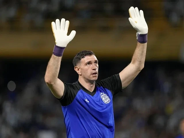 TRỰC TIẾP Argentina 1-0 Algeria: Messi ghi tuyệt phẩm