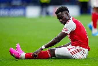 Tuchel báo tin không vui về Bukayo Saka