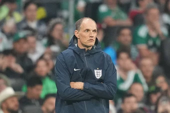 Tuchel cảnh báo tuyển Anh sau chấn thương của Henderson