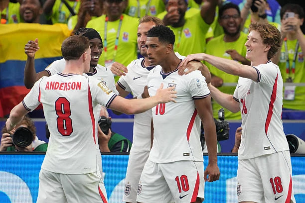 Tuyển Anh không còn sợ hãi khi Thomas Tuchel dám chấp nhận rủi ro Tuyển Anh không còn sợ hãi khi Thomas Tuchel dám chấp nhận rủi ro