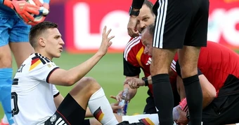 Tuyển Đức nhận tin dữ khi Nico Schlotterbeck chia tay World Cup