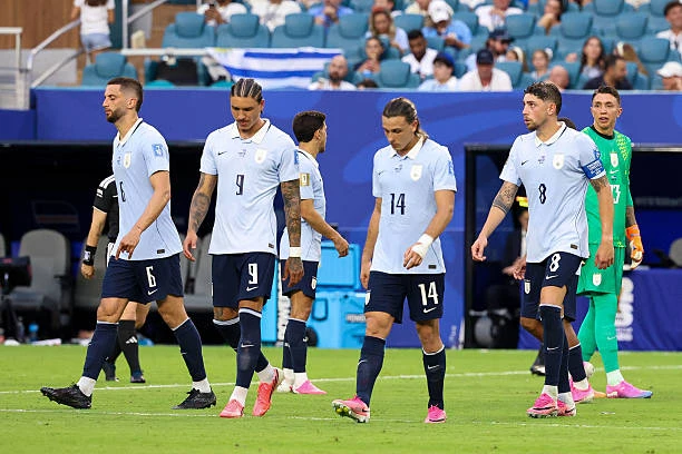 Valverde và dàn sao Uruguay công khai nổi loạn chống Bielsa Valverde và dàn sao Uruguay công khai nổi loạn chống Bielsa