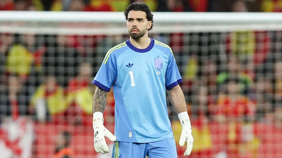 Vì sao David Raya vẫn phải ngồi dự bị tại World Cup? Vì sao David Raya vẫn phải ngồi dự bị tại World Cup?