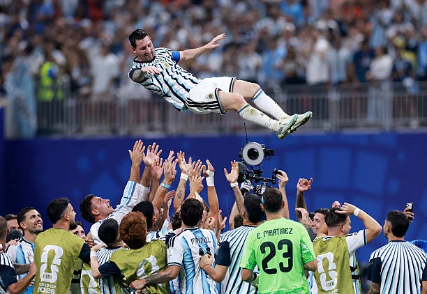 Vì sao Lionel Messi chưa từng đối đầu tuyển Anh trong sự nghiệp? Vì sao Lionel Messi chưa từng đối đầu tuyển Anh trong sự nghiệp?