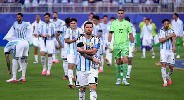 Vì sao Lionel Messi chưa từng đối đầu tuyển Anh trong sự nghiệp? Vì sao Lionel Messi chưa từng đối đầu tuyển Anh trong sự nghiệp?