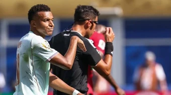 Vì sao Mbappe bị hoãn đá phạt đền trước Morocco?
