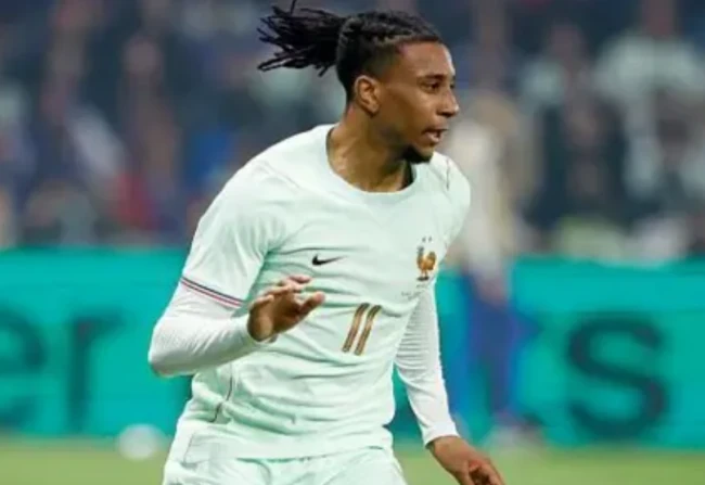 World Cup 2026 và cuộc chiến sinh tồn của những đôi chân kiệt quệ World Cup 2026 và cuộc chiến sinh tồn của những đôi chân kiệt quệ