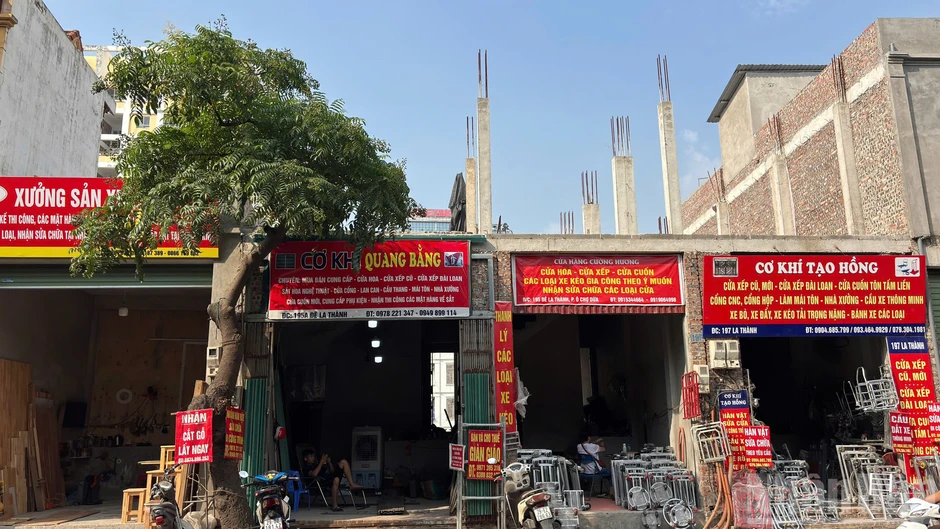 [Ảnh] Cận cảnh khu vực sắp giải phóng mặt bằng làm bãi đỗ xe, trạm sạc trên Vành đai 1