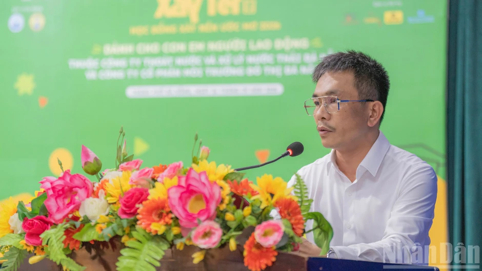 [Ảnh] Chắp cánh ước mơ cho con em những "người hùng thầm lặng" của thành phố Đà Nẵng