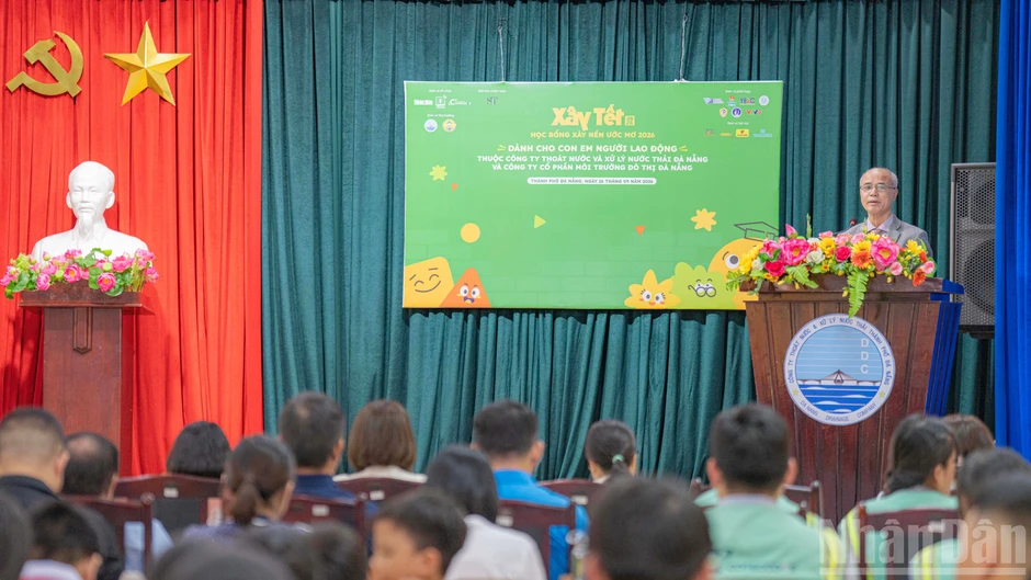 [Ảnh] Chắp cánh ước mơ cho con em những "người hùng thầm lặng" của thành phố Đà Nẵng