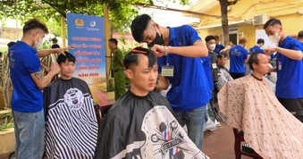 [Ảnh] “Đi về hướng bình minh” – Lan tỏa niềm tin tái hòa nhập cộng đồng