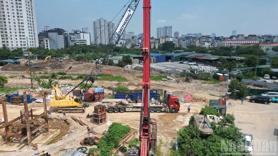 [Ảnh] Hà Nội: Dự án nút giao Phạm Tu-Đường 70 bước vào giai đoạn thi công cao điểm