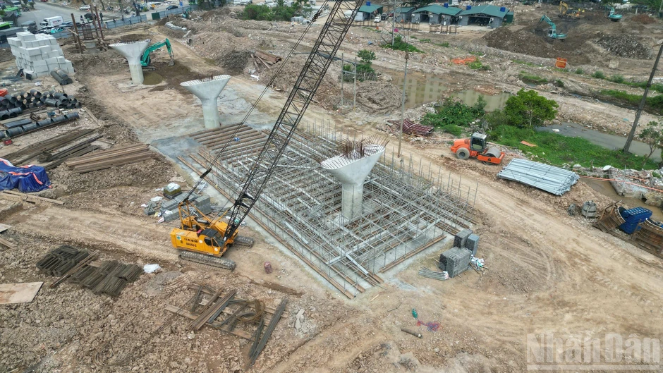 [Ảnh] Hà Nội: Dự án nút giao Phạm Tu-Đường 70 bước vào giai đoạn thi công cao điểm
