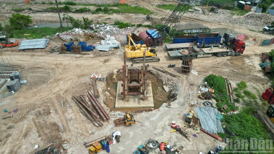[Ảnh] Hà Nội: Dự án nút giao Phạm Tu-Đường 70 bước vào giai đoạn thi công cao điểm