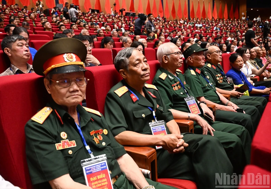 [Ảnh] Lãnh đạo Đảng, Nhà nước dự Hội nghị tri ân người có công với cách mạng toàn quốc năm 2026