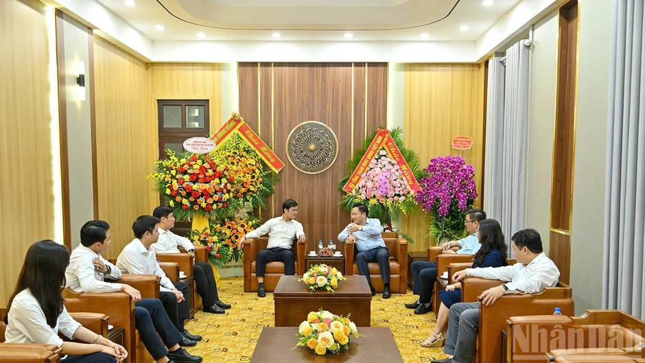 [Ảnh] Tiếp tục phát huy vị thế đồng hành tuyên truyền hiệu quả giữa Báo Nhân Dân và các cơ quan, đơn vị