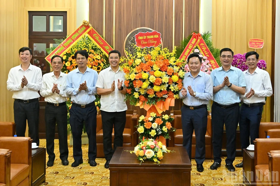 [Ảnh] Tiếp tục phát huy vị thế đồng hành tuyên truyền hiệu quả giữa Báo Nhân Dân và các cơ quan, đơn vị