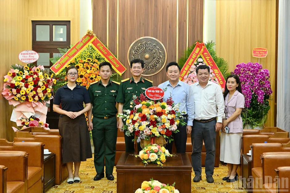 [Ảnh] Tiếp tục phát huy vị thế đồng hành tuyên truyền hiệu quả giữa Báo Nhân Dân và các cơ quan, đơn vị