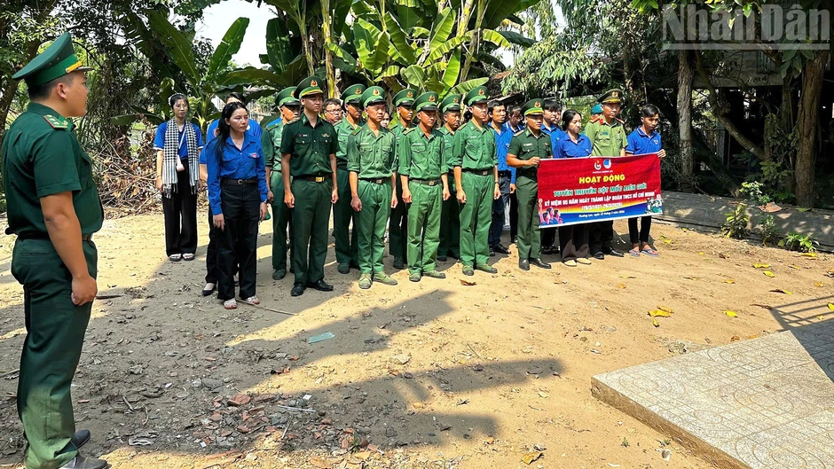 [Ảnh] Tuổi trẻ Bộ đội Biên phòng Đồng Tháp sôi nổi triển khai các hoạt động "Tháng 3 biên giới"