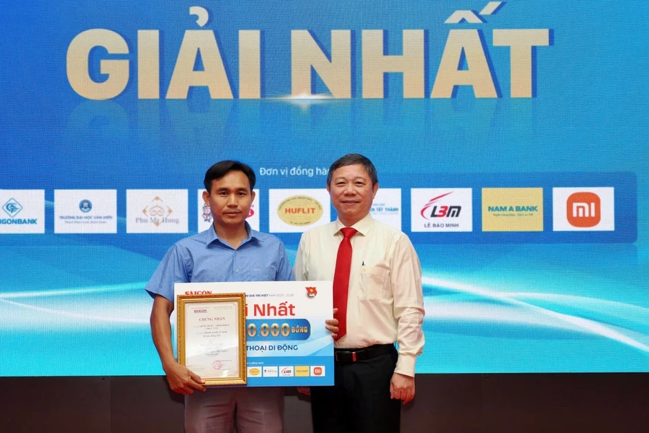 “Hành trình 25 năm đi tìm đồng đội” được tôn vinh ở cuộc thi Tỏa sáng giá trị Việt “Hành trình 25 năm đi tìm đồng đội” được tôn vinh ở cuộc thi Tỏa sáng giá trị Việt