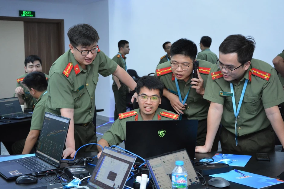 ‘Hành trình truy vết tội phạm mạng’: Mô hình huấn luyện điều tra số sát thực tiễn ‘Hành trình truy vết tội phạm mạng’: Mô hình huấn luyện điều tra số sát thực tiễn