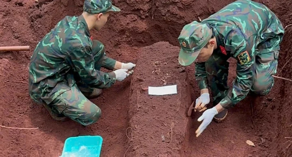 [Hỏi-Đáp] Thực hiện thủ tục di chuyển hài cốt liệt sĩ về nghĩa trang liệt sĩ quê nhà như thế nào?